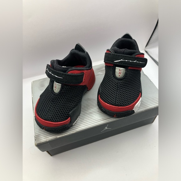 Jordan LX2 (TD) 3C BLACK/MET SILVER-VAR RED-WHITE NOIR/ARGMET RPRO-BLA Rare BABY - Picture 1 of 6